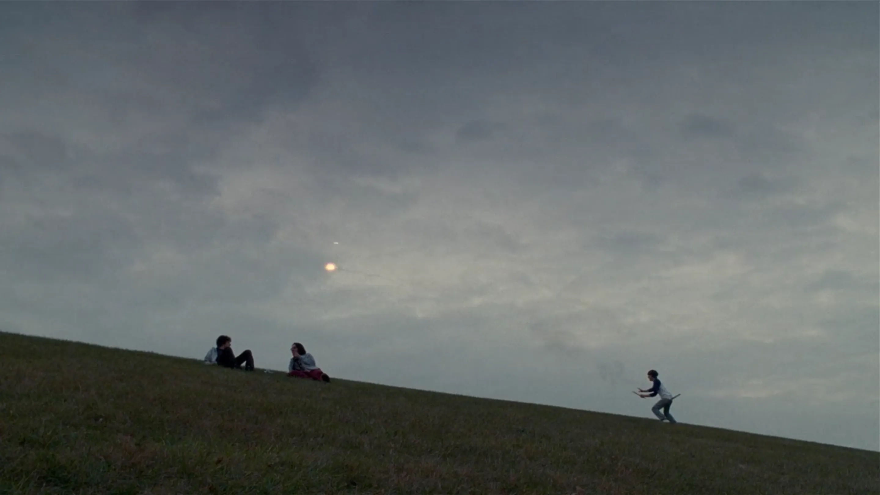 Adventureland (2009), dir. Greg Mottola. DP: Terry Stacey. Miramax/Sidney Kimmel Entertainment/This Is That